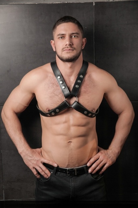 hard cord gay porn free naked pics