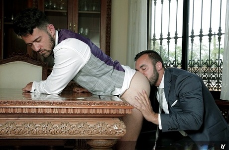 homoseksuel latino fodtilbedelse hd flot pic
