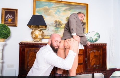 homoseksuel hær trekant flot pornografisk Foto