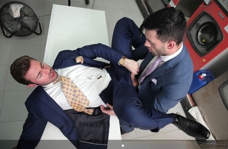 homoseksuelle fyre kysser top kunst billeder