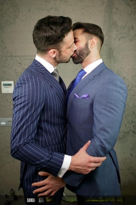trio gay noir chaud gratuit img