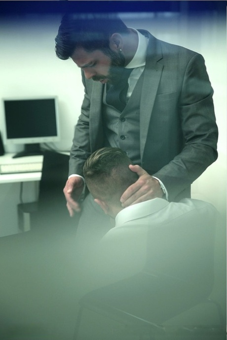 homoseksuel brusebad sexscene sexet erotisk billede