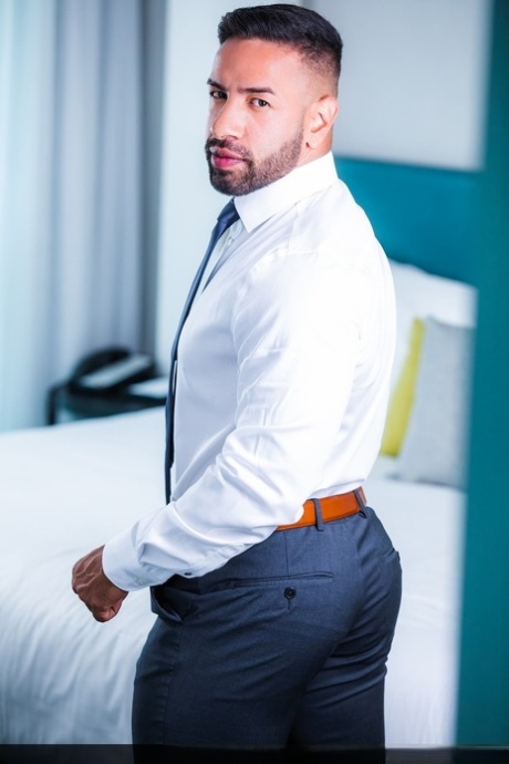 homoseksuel mandlig spanking pornografi af høj kvalitet billede