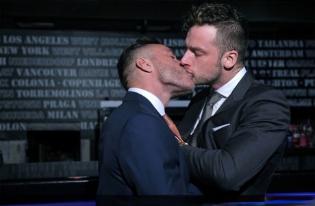 homoseksuel spanking central ret varmt fotos