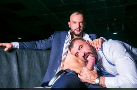 gay tlustý bdsm akty vysoké kvality obrázek