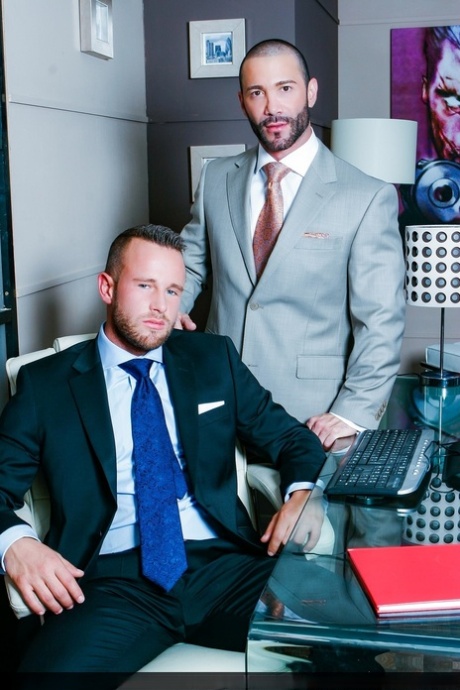 homoseksuelsortorgie smuk pornografisk arkiv