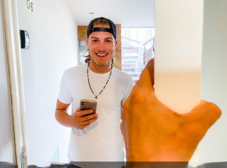 fetysz fryzury gej nago galeria