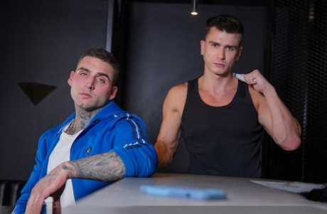 homoseksuel latino bondage fri nøgen Foto