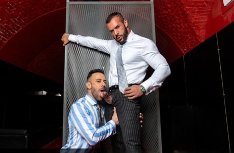 homoseksuel barbacket brusebad smuk xxx billede