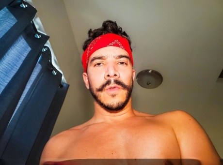 sexe gay sous la douche en prison nu gratuit images