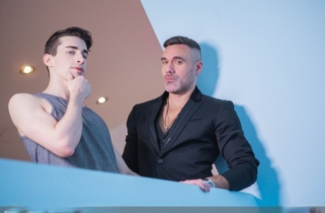 gejowskie jeżdżenie na kutasie porno doskonała sztuka kino