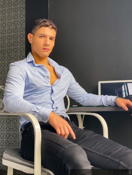 nagi wesoły latino porno, erotyka kino