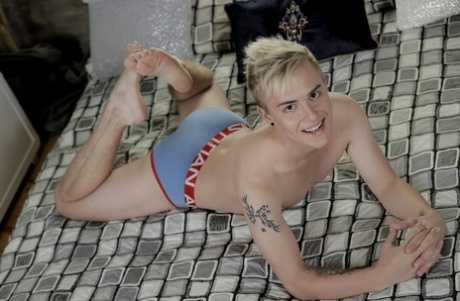 homoseksuel spion onanere sexpornografisk gallerier