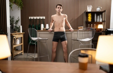 behårede homoseksuelle mænd onanerer top nøgenbilleder fotos