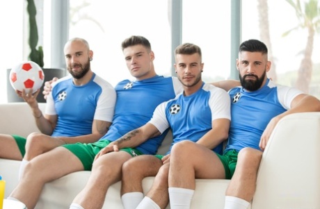 gorący gejowski facial nagość galeria
