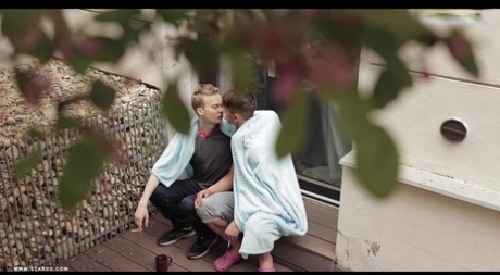 homoseksuel gloryhole-gruppe perfekt høj kvalitet gallerier