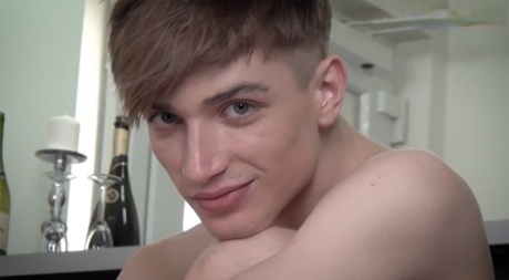 homoseksuel gloryhole cruising voksen xxx billede