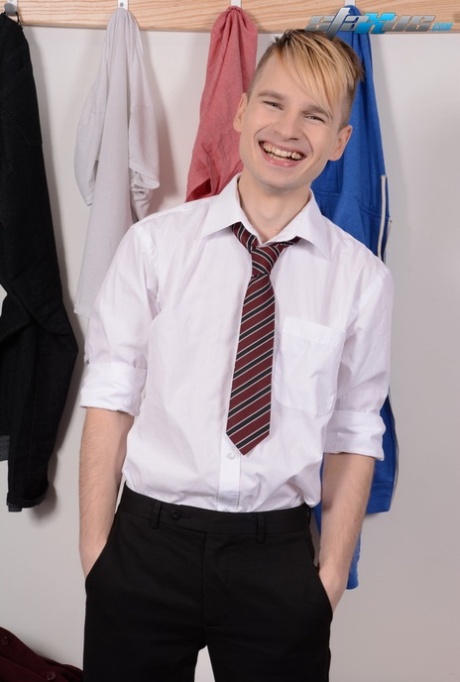 Mangiatti-tvillinger homoseksuelle fri nøgen arkiv
