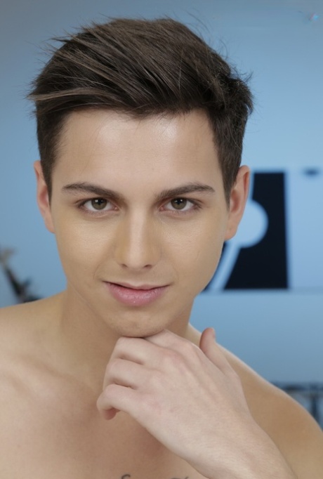 asiatisk og latino bøsseporno nøgen porno pic