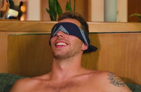 première pénétration anale gay érotique parfait des photos