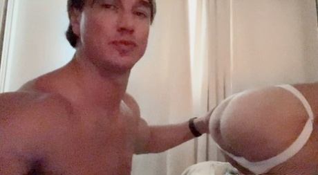男人三人行 免費色情 照片