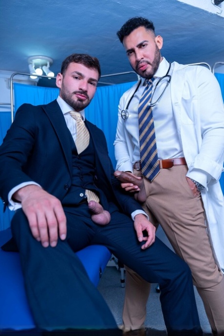 tjekkisk bøsse trekant sex hd gallerier