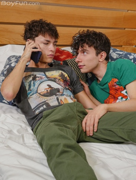 hommes gays à gros cul sexe érotique archive
