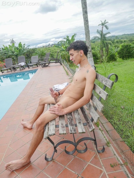 gay toys hot naked pics