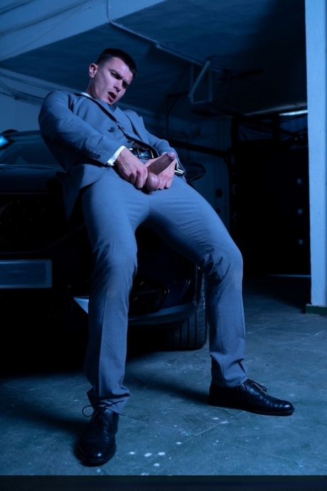 moden bøsse støbning top fotos