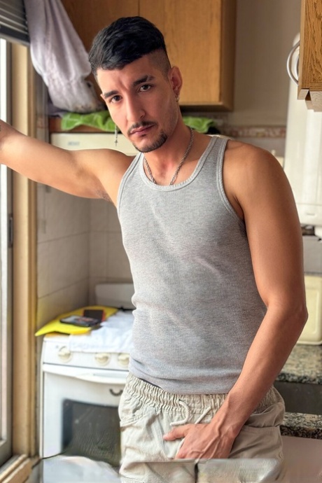 hot gay thai model gratis xxx img