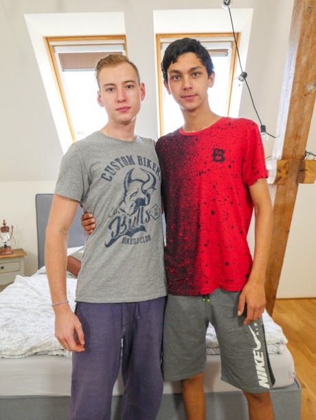 buttet teenager homoseksuel sex smuk porno billede